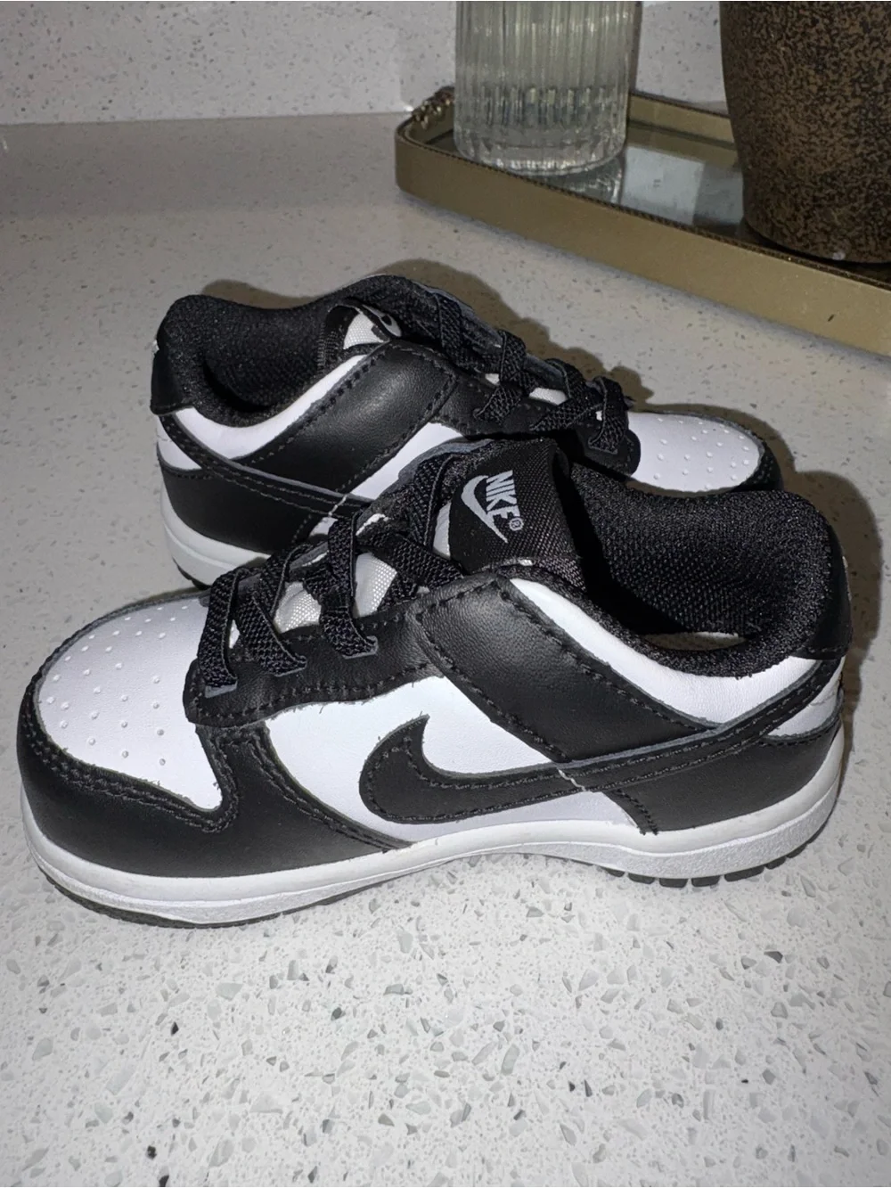 Nike Kids Black and White Low-Top Sneakers with Hook-and-Loop Strap